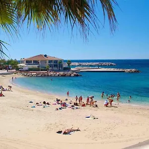 https://studio-dexception-mourillon-clim-plage-a-pied.fr-provencehotel.com