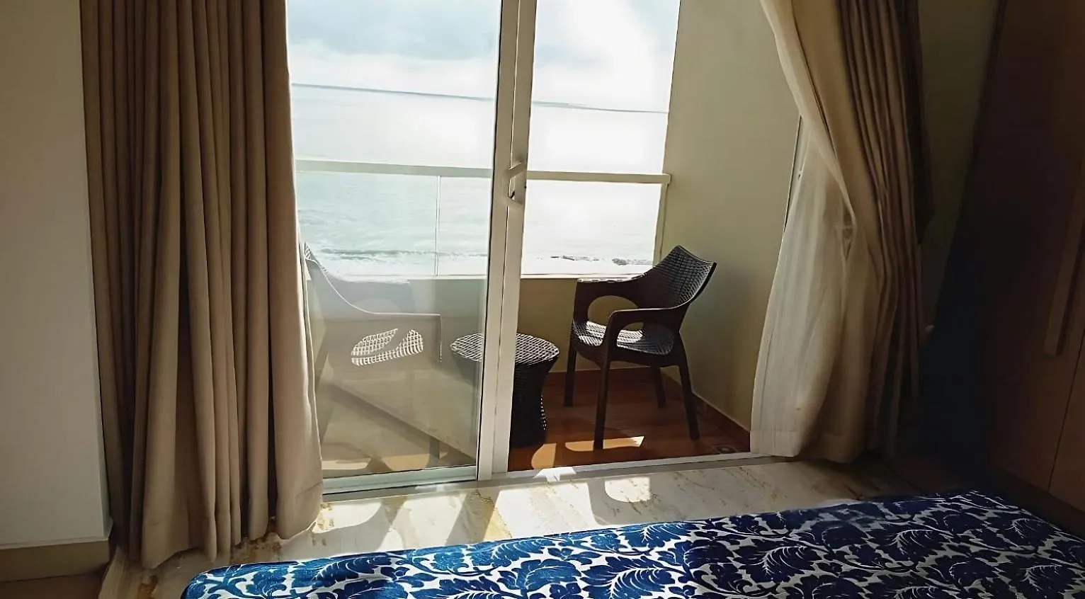 Negombo Ocean Breeze - Bliss On The Beach Luxury Apartments By Serendib Vacation